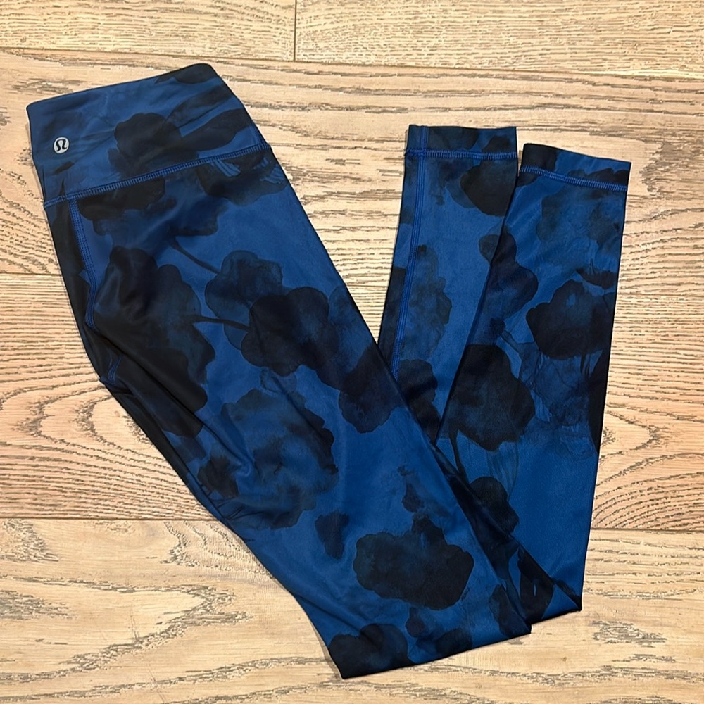LuLu Lemon Floral leggings